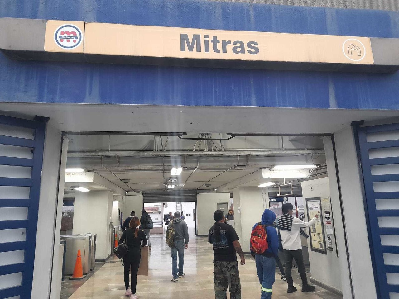 Reanudan Servicio En L Nea Del Metro Tras Breve Falla