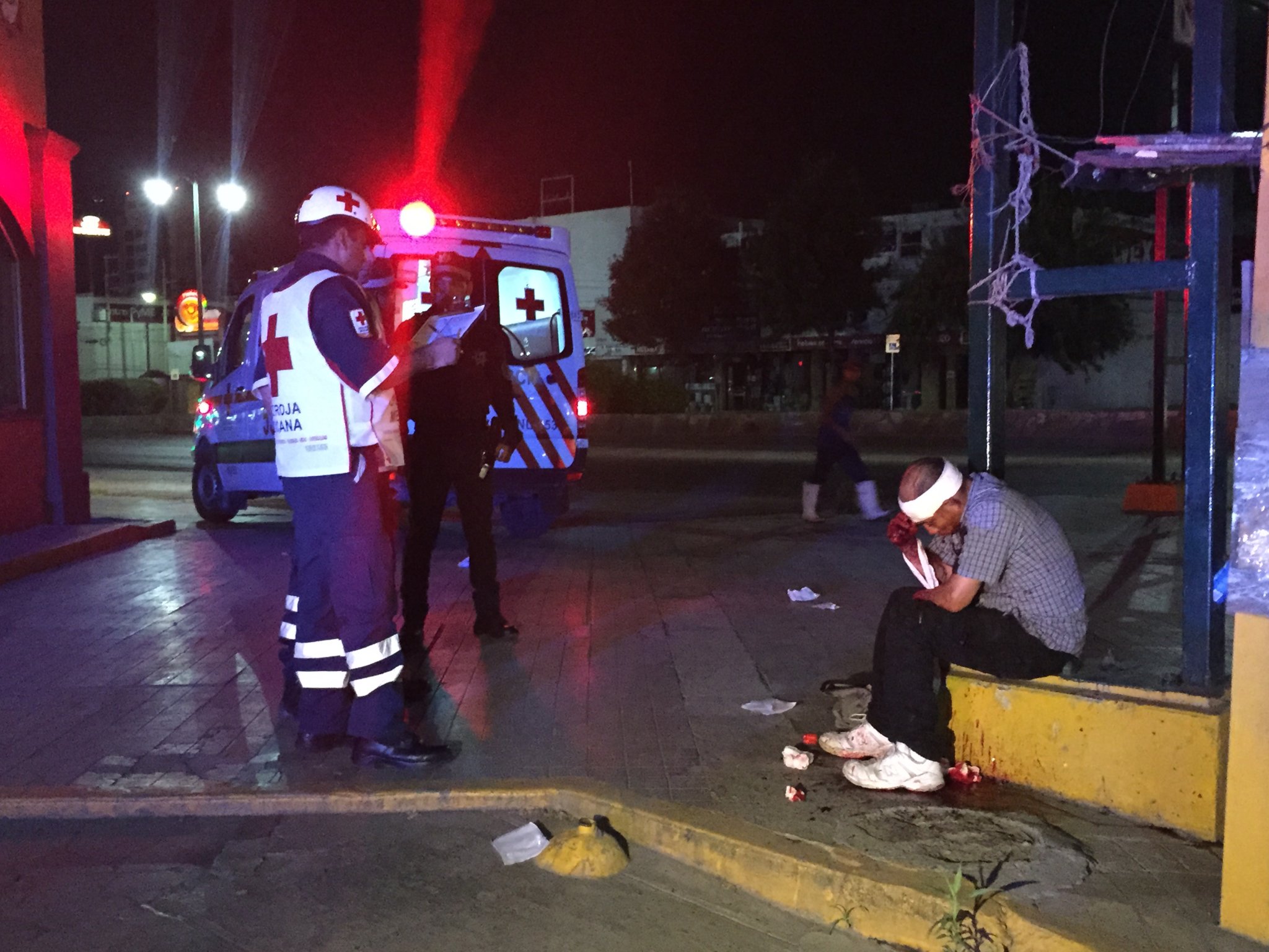 Moviliza Hombre Golpeado En El Centro De Monterrey