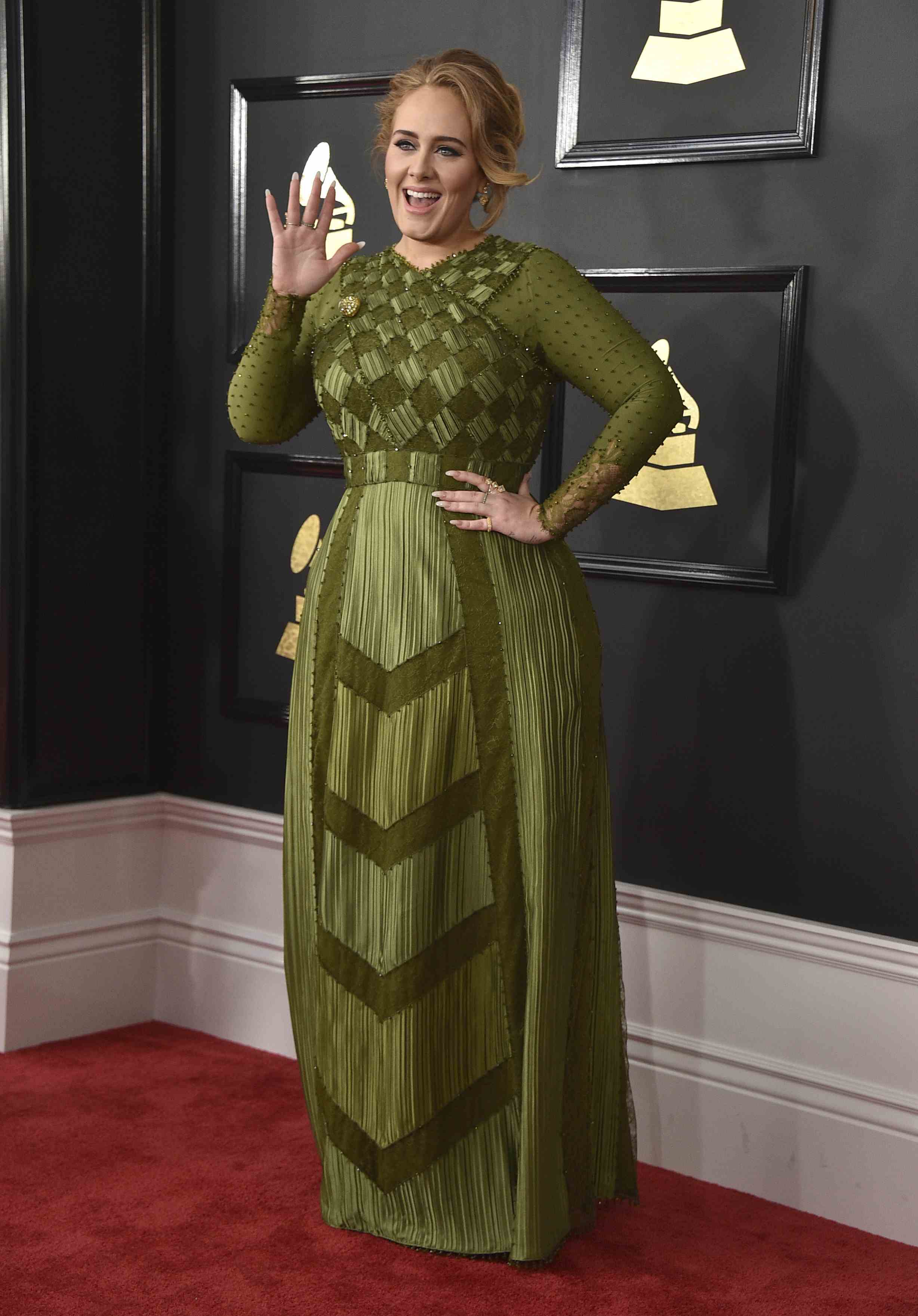Adele gana dos premios Grammy